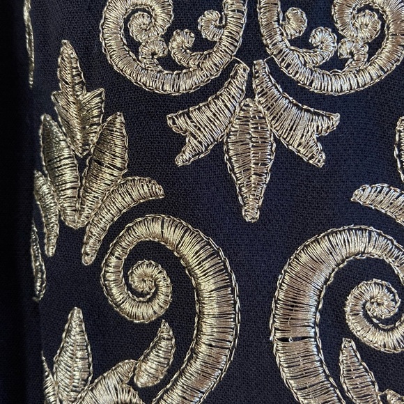 Dress - Picture 3 of 4